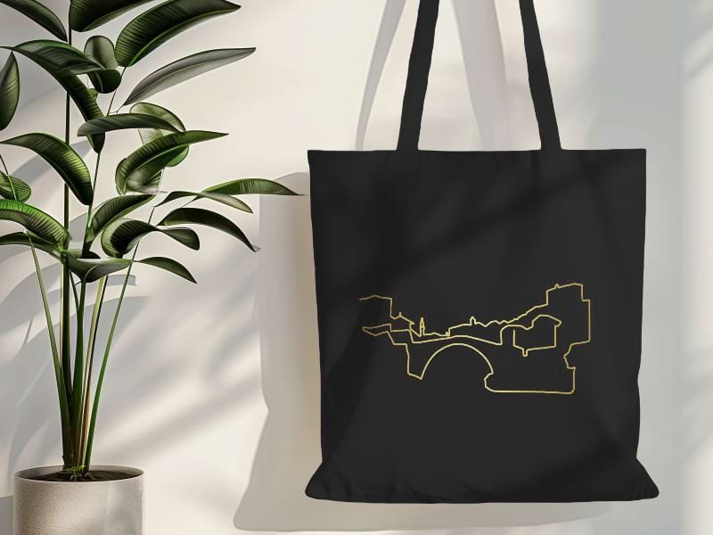 Ceker sa ilustracijom Starog mosta u Mostaru, online art u zlatnoj boji – Etna Brand BiH
